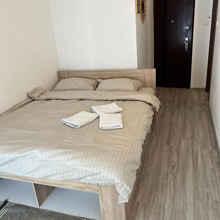 Casa Habana 2 Apartment Oradea Exterior photo