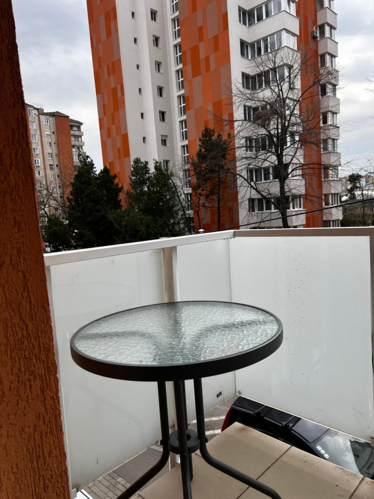 Casa Habana 2 Apartment Oradea Exterior photo